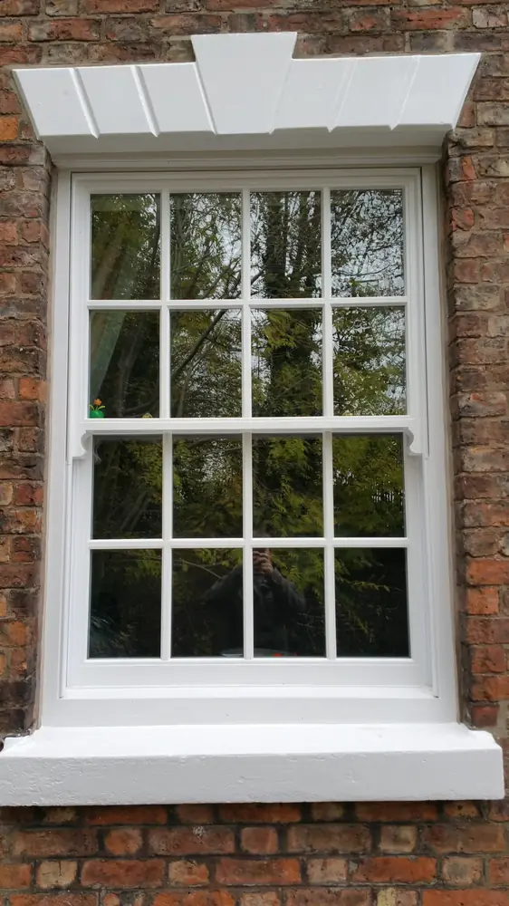 Georgian style sliding sash